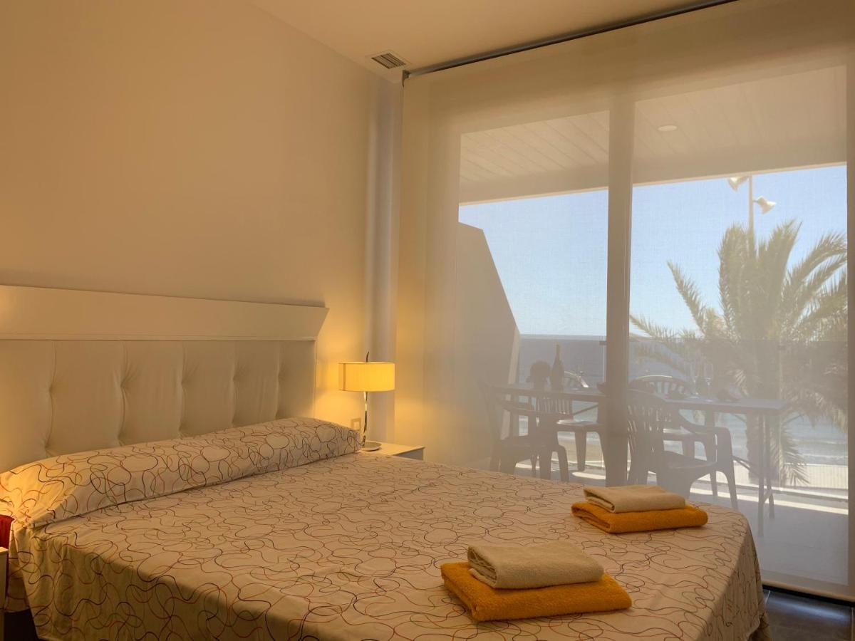 Apartamento De Lujo En Primera Linea De Playa เบนิดอร์ม ภายนอก รูปภาพ
